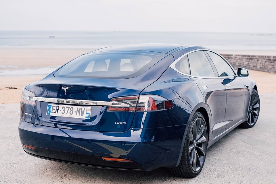 48h En Tesla Model S Test And Avis